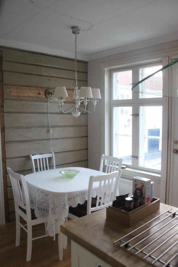Gamle Apoteket I Gamle Skudeneshavn Apartment Ngoại thất bức ảnh